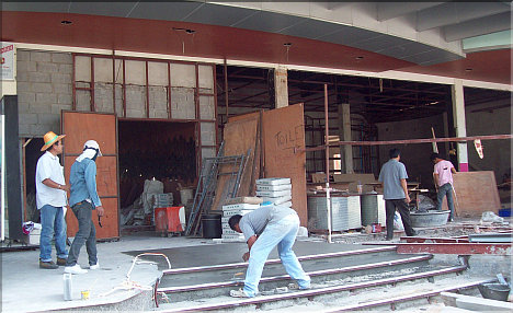 The first floor of Bali Hai's Entertainment Complex is a construction site since more than a year.