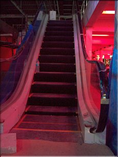 Siren Bar Complex at the entry to Walking Street is installing a moving staircase to its 2nd floor