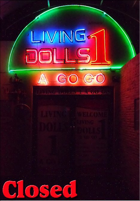 Livingdolls 1 A Go-Go closed