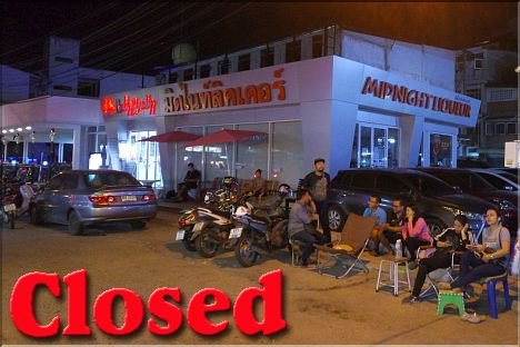 Midnight Liqueur Shop closed down