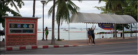 Pattaya Police apparently supports new use for pedestrian crossings