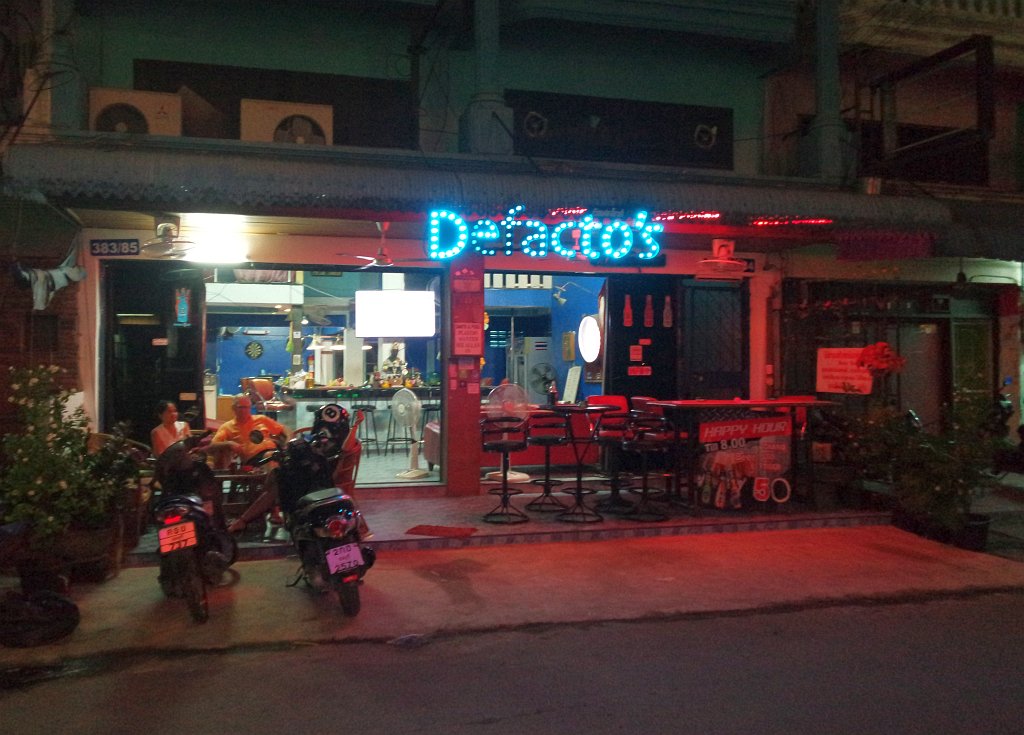 Defacto's Bar opened