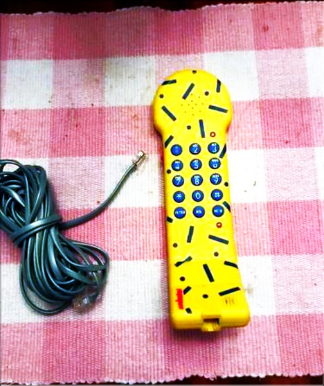 Original SwissTel Banana Phone