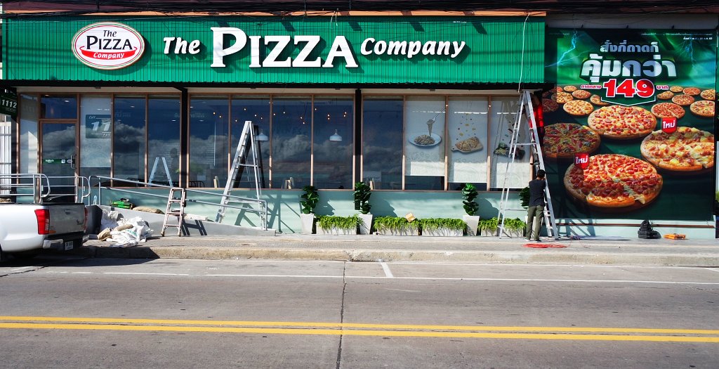 Pizza Company goes Beach Road