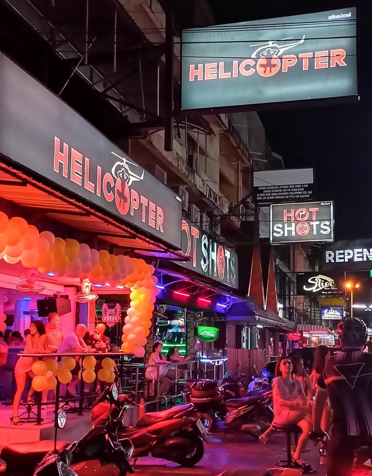 Helicopter Bar Soi 6