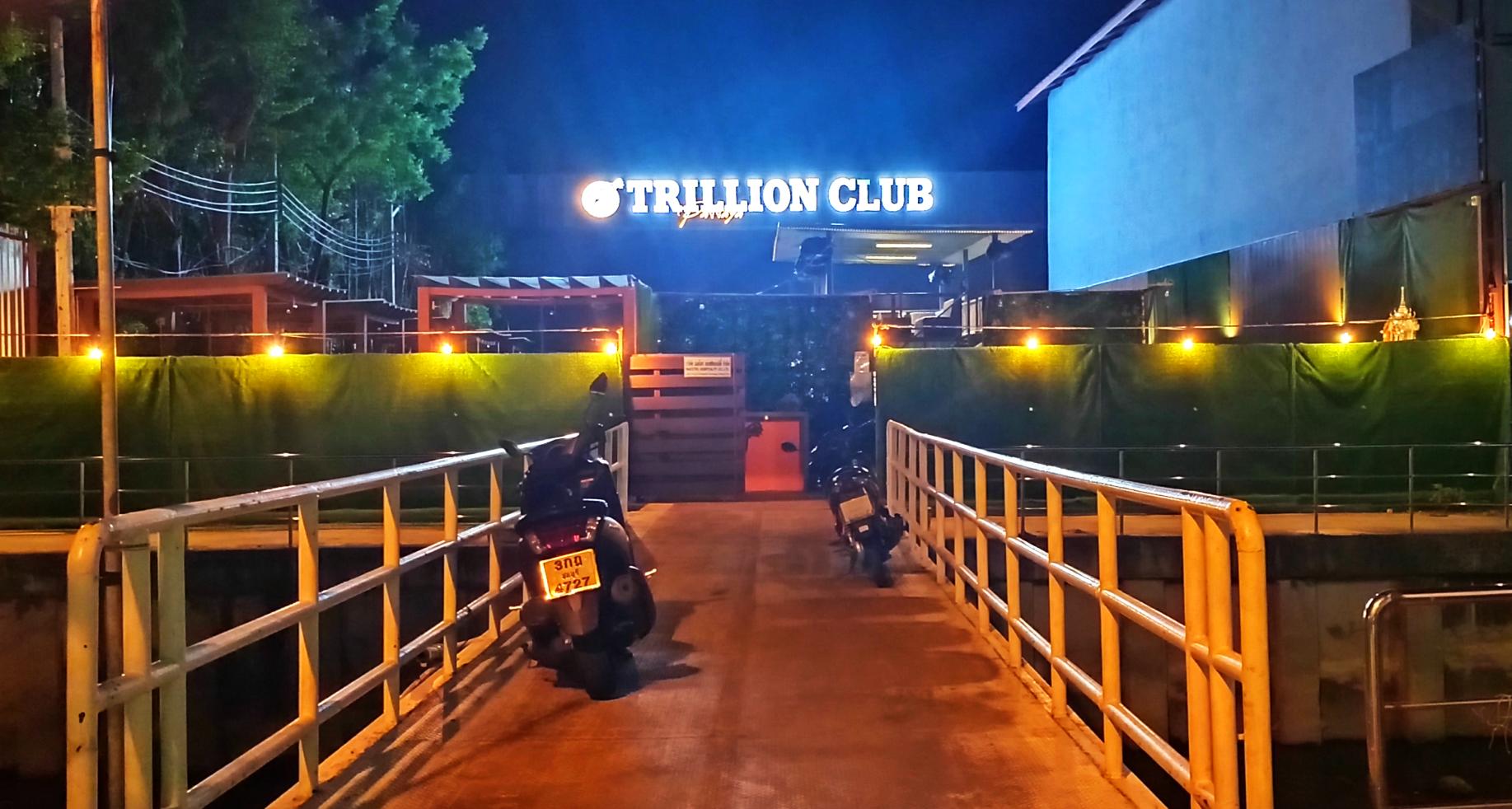 Trillion Club Soi 16