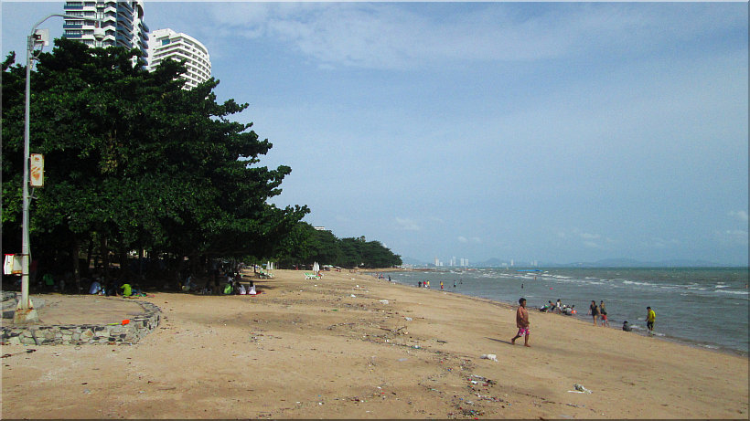 Phratamnak Soi 5 Beach